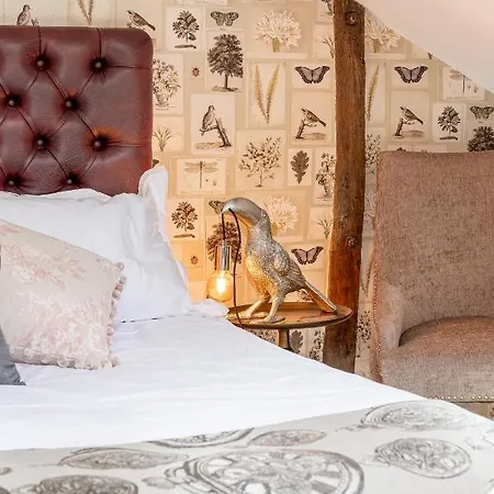 Bed & Breakfast No93 Boutique